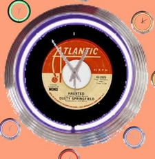 01 neonklok model Atlantic records